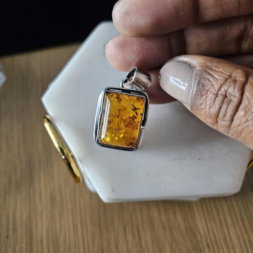 Vintage‎ Baltic Amber Pendant Sterling Silver 925 with hallmarks